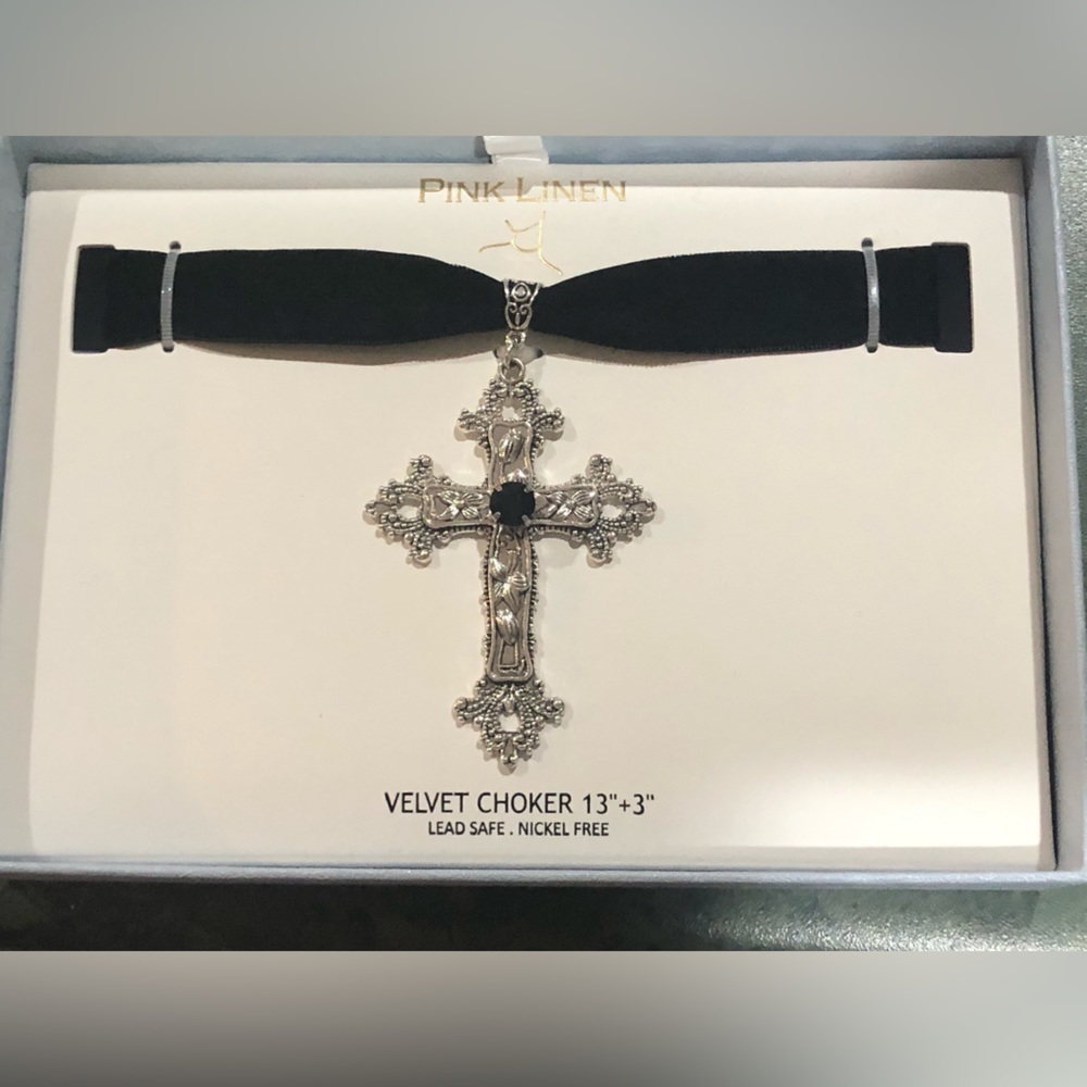 Black velvet strap black onyx look silver cross 13”‎ goth mystical choker new - Picture 2 of 10